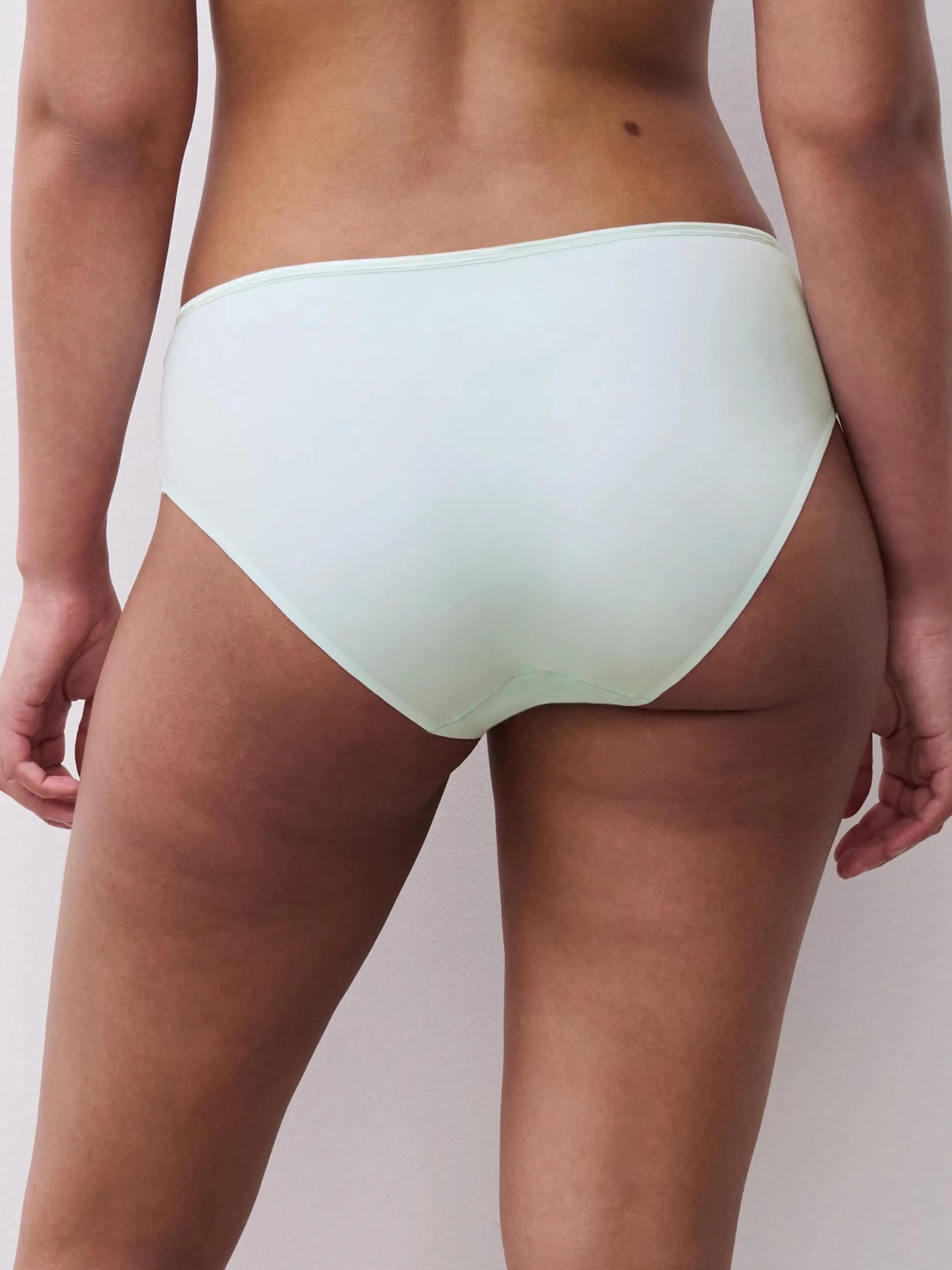 Chantelle EasyFeel Emma Slip -