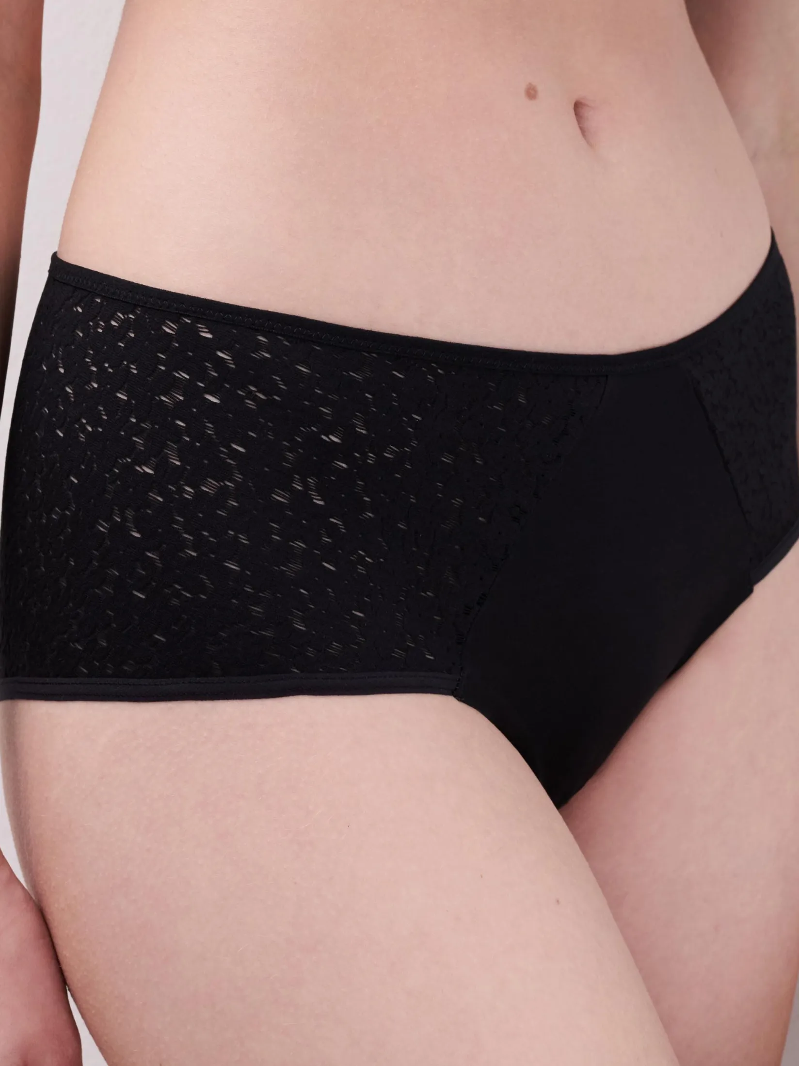 Chantelle EasyFeel Norah Shorty -