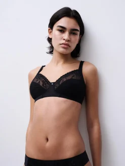 Chantelle Every Curve Beugelloze BH -