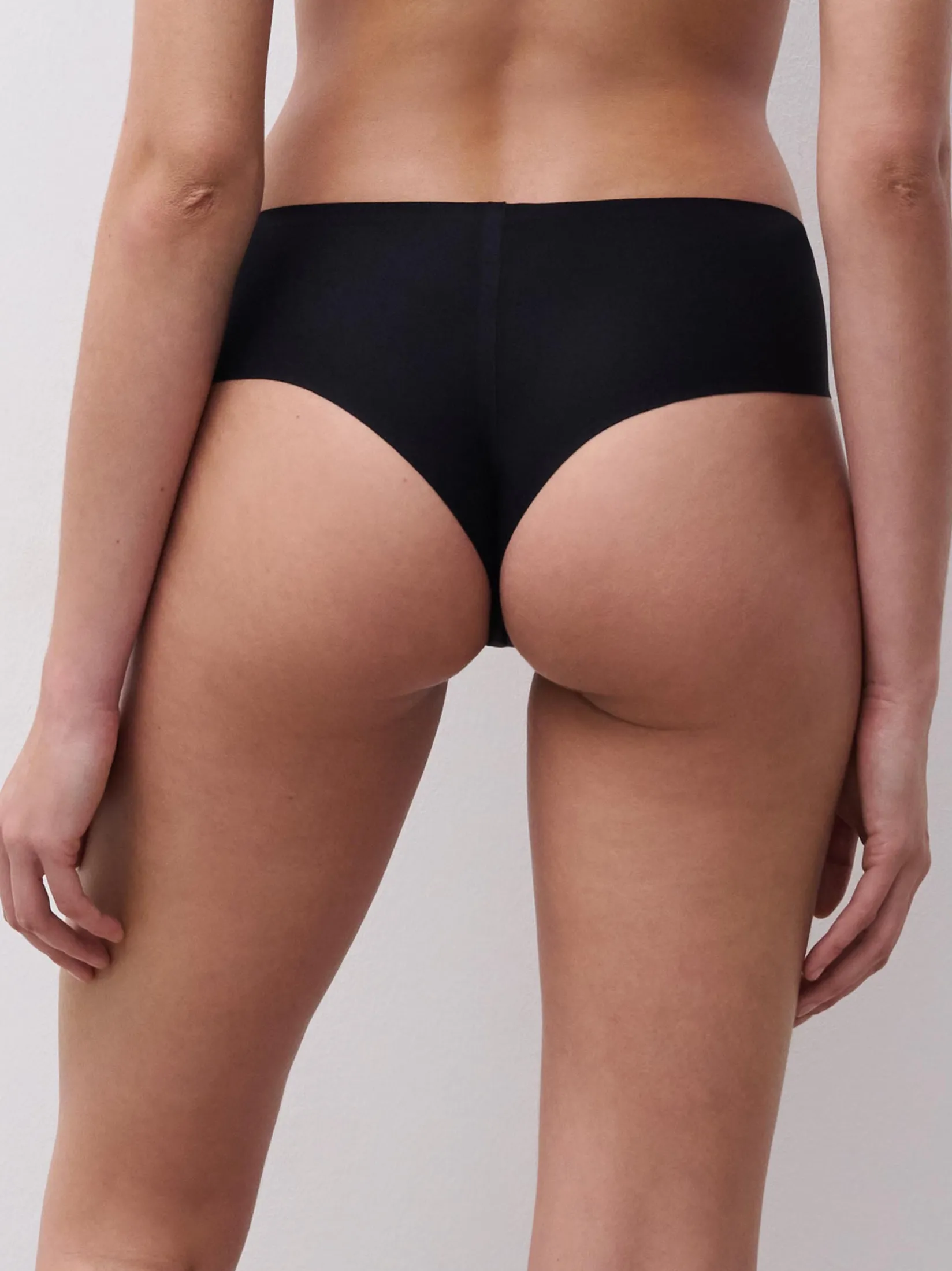 Chantelle Softstretch Cheekini -