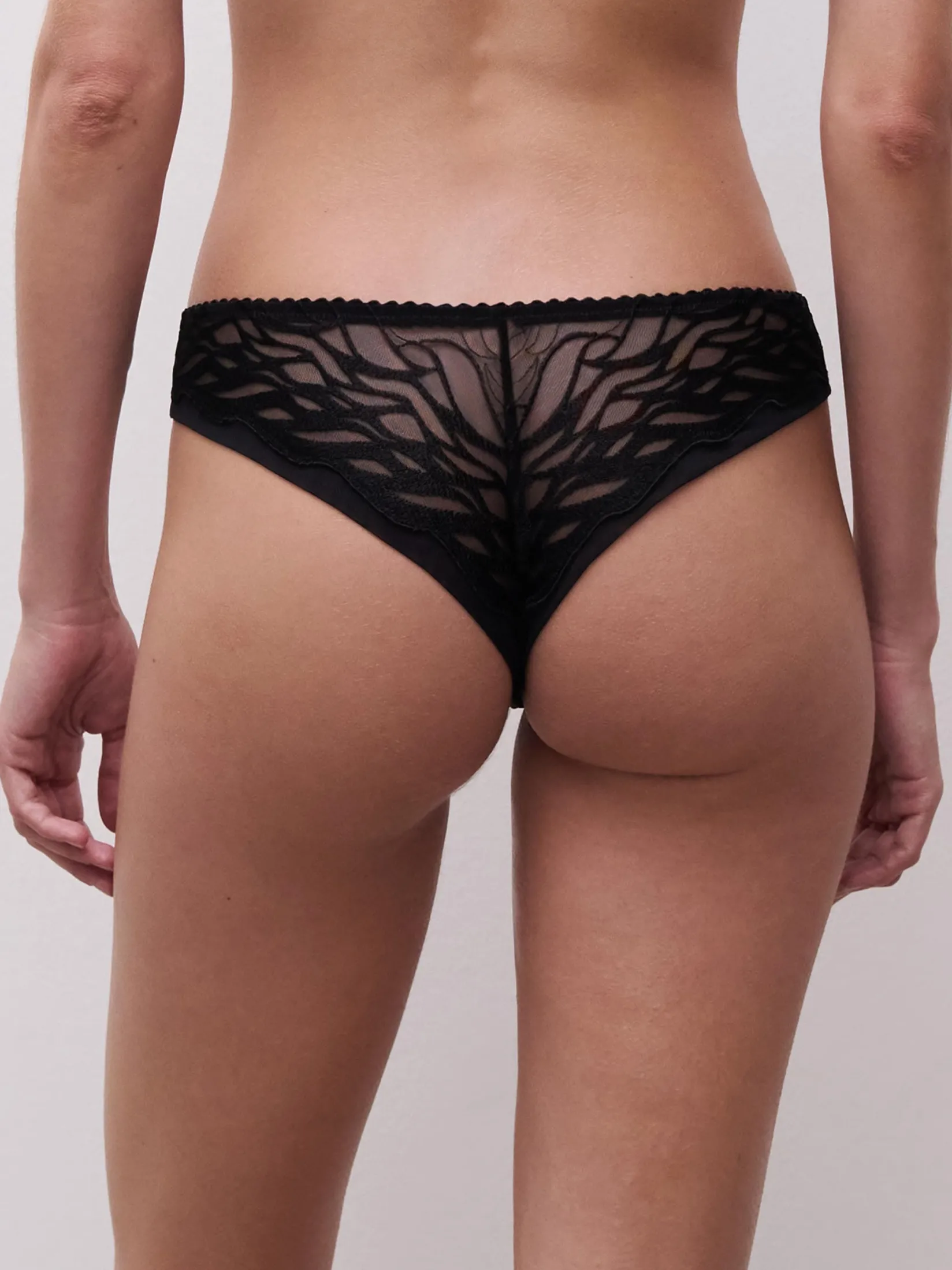 Chantelle Vibe String -