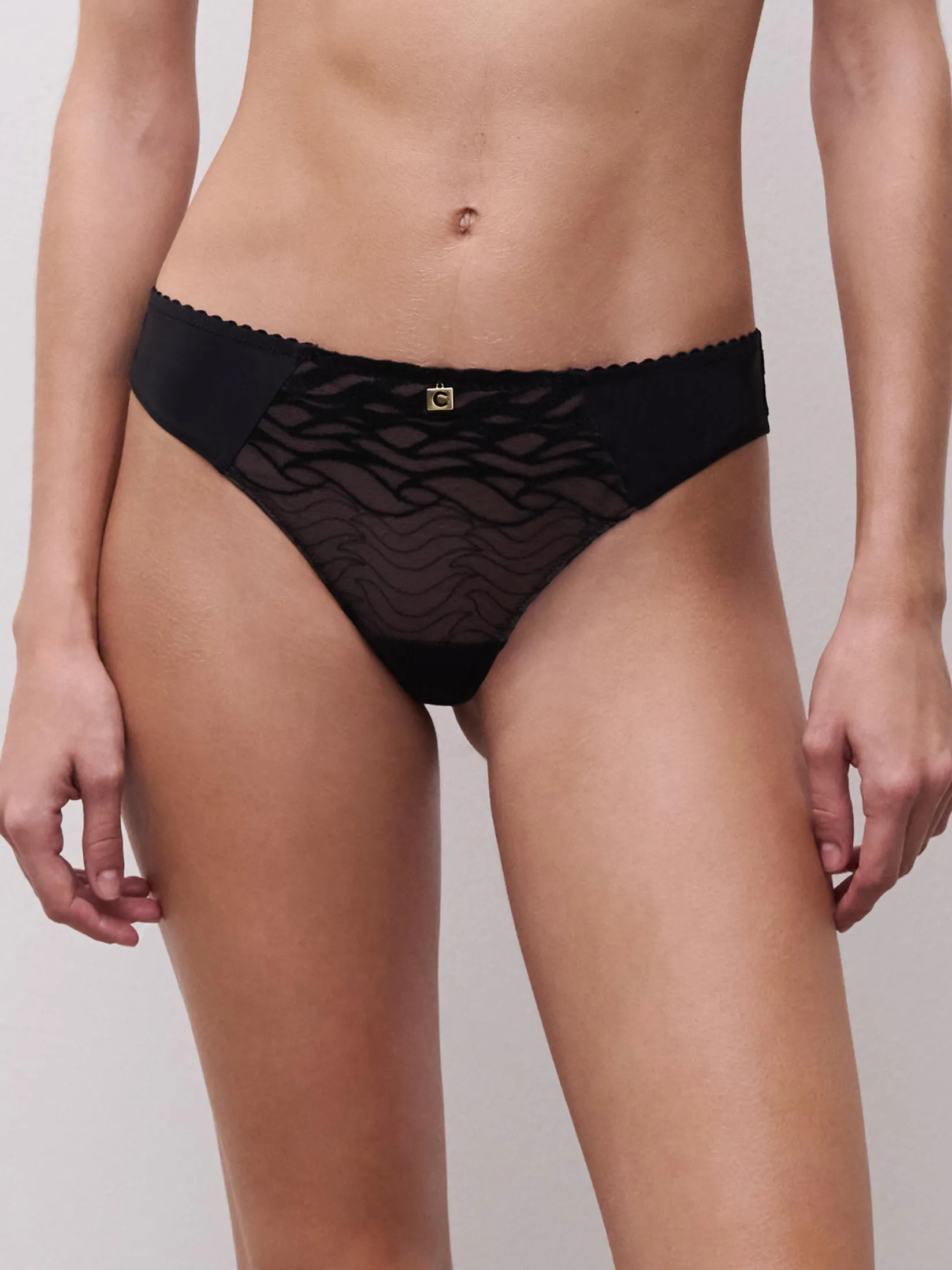 Chantelle Vibe String -