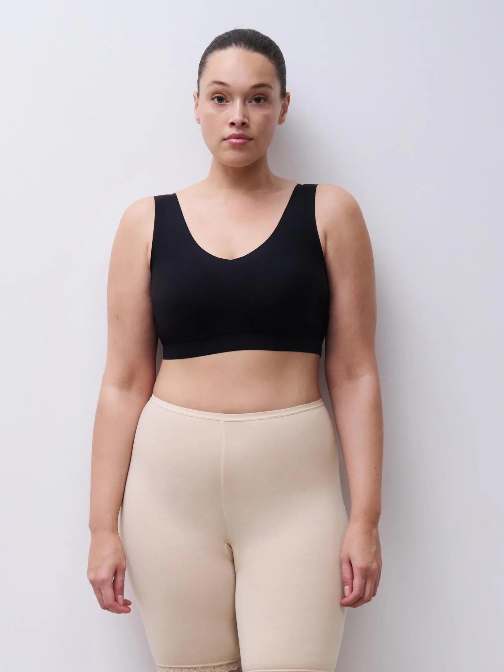 Femilet Basic Lace Long Short -
