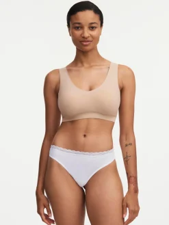 Femilet Basic Lace String -