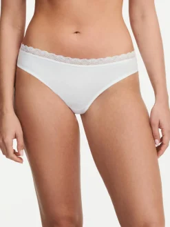 Femilet Basic Lace String -