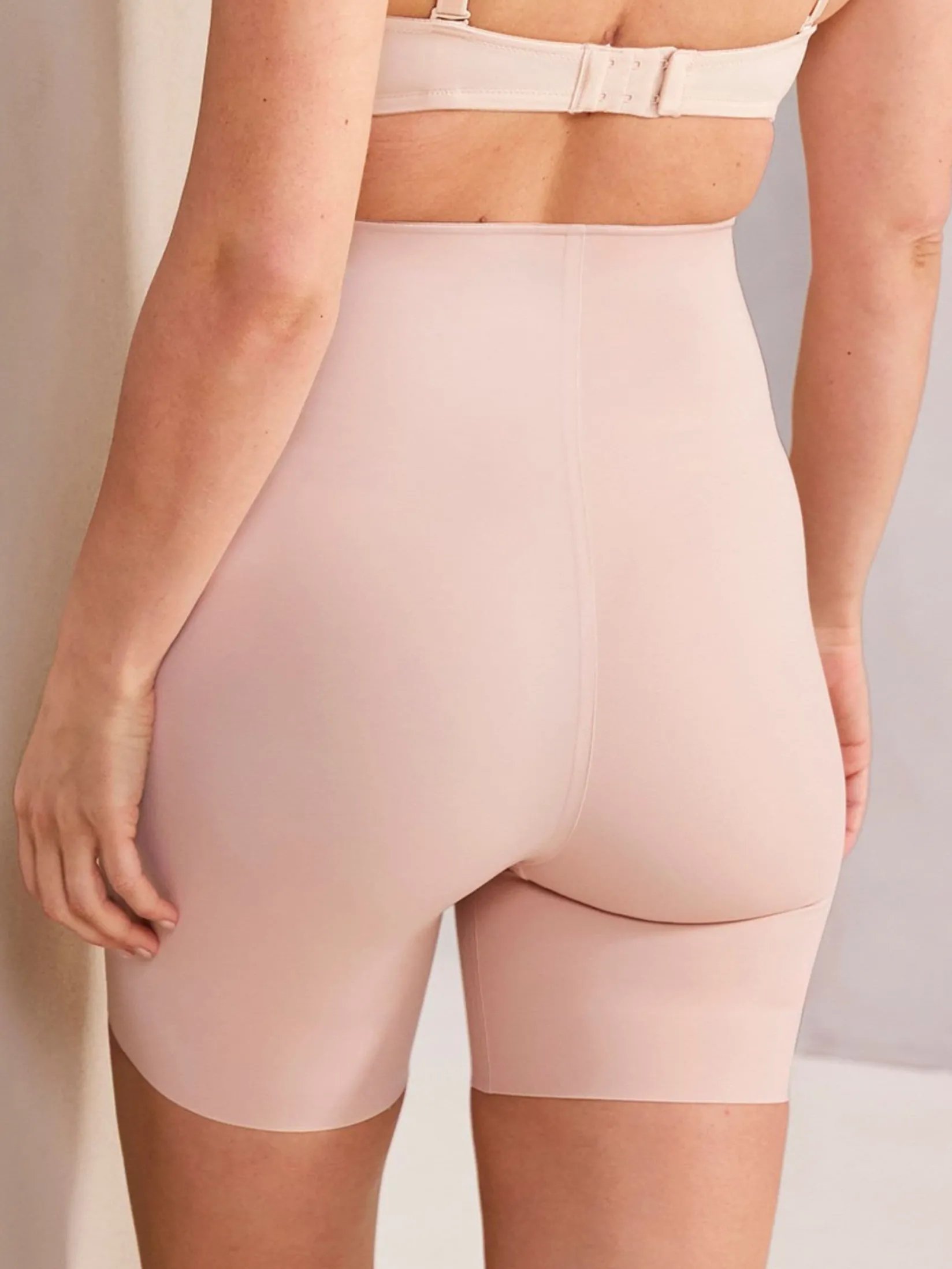 Livera BOLD CONFIDENCE Long short -