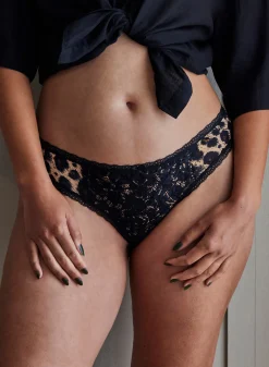 Livera Micro Lace Sasja String -