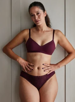 Livera Micro Lace Sasja String -