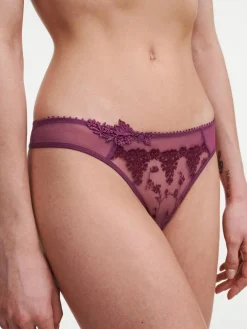 Passionata White Nights String -